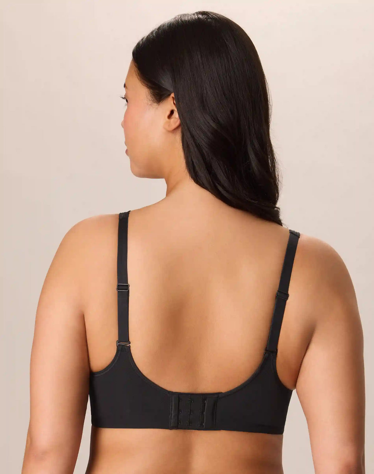 Playtex Women's Minimizer Underwire Bra, Smoothing Supportive - Moisture-Wicking